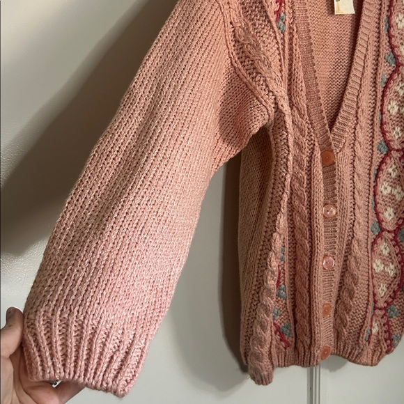 NWT Vintage Knit Cardigan - Picture 4 of 8